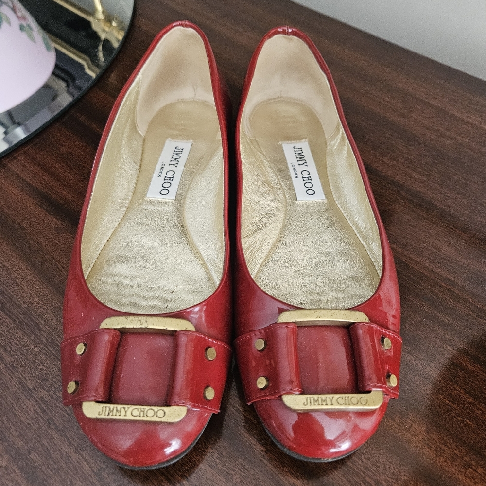 Jimmy Choo Glossy Patent Leather Red Flats with Gold Accents - Size 38.5 - Picture 15 of 15